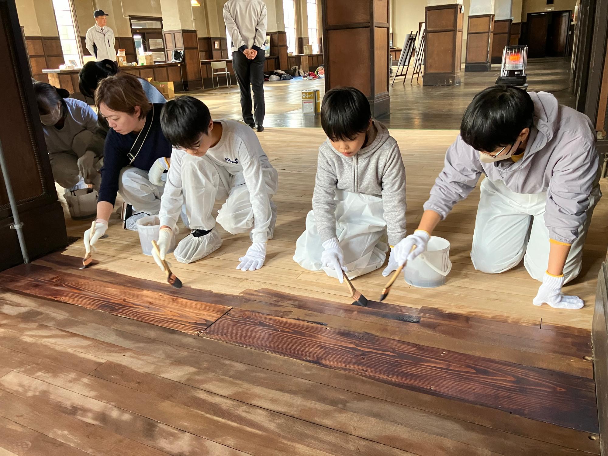 旧岡谷市役所庁舎の歴史にふれるワークショップ1