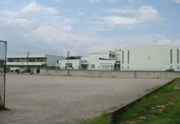 長地小学校校舎外観の写真
