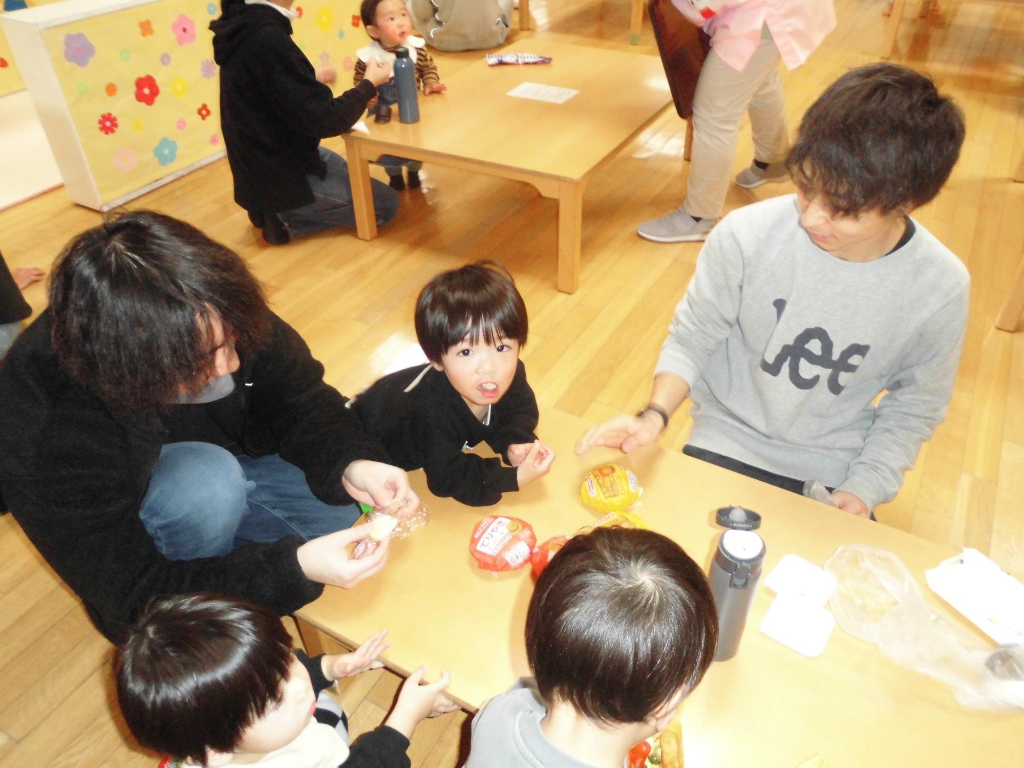 パパたちの食べるの大好き試食会
