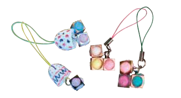 ブロック玩具でアクセサリーづくり