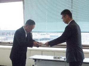 審議会諮問場面