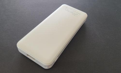 モバイルバッテリー